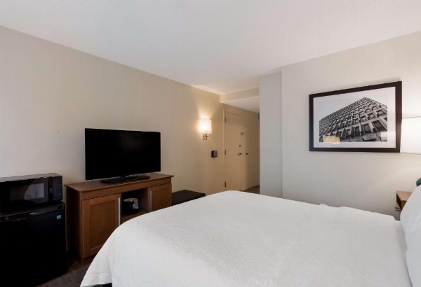 Hampton Inn By Hilton Columbia-I-26 Airport Area image 23