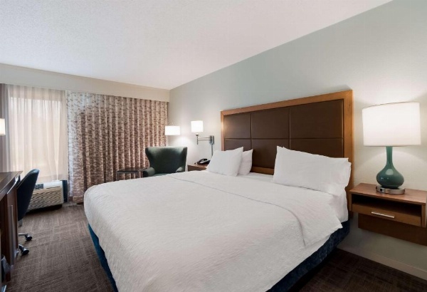 Hampton Inn By Hilton Columbia-I-26 Airport Area image 29