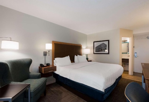 Hampton Inn By Hilton Columbia-I-26 Airport Area image 30
